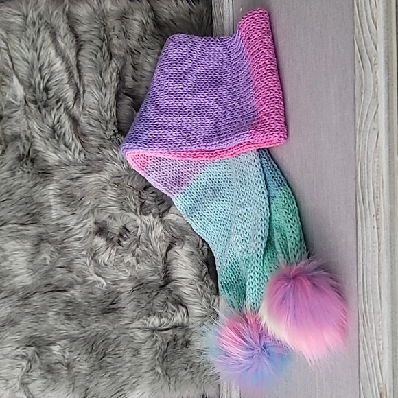 Handmade Girls Winter Scarf - Picture 1 of 4